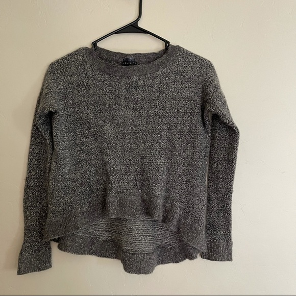 Theory Gray Wool Blend Crop Sweater - Picture 2 of 5